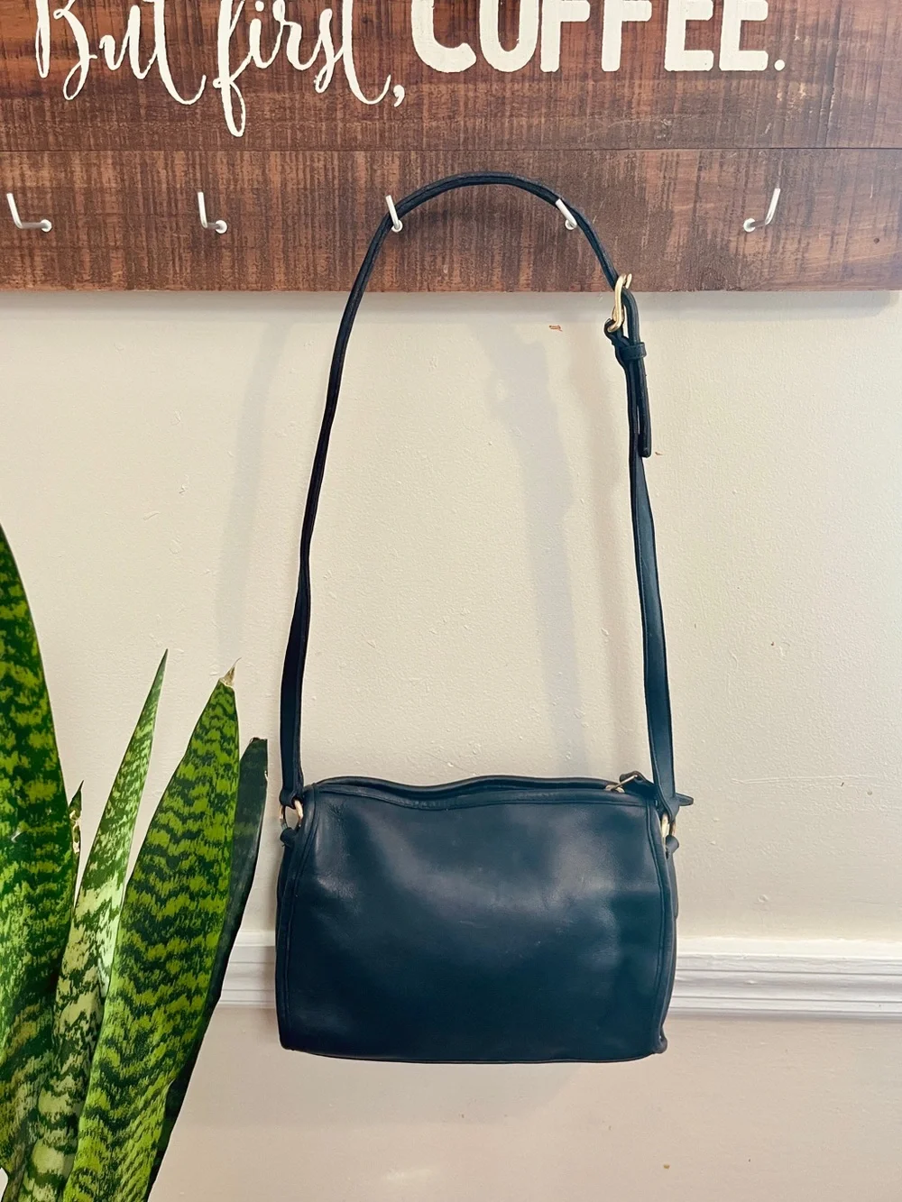 Vintage Coach Austin Shoulder Bag Style 9909